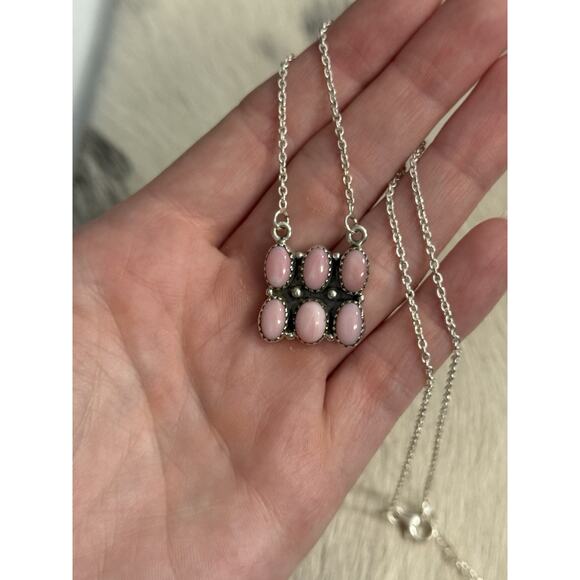Southwest Jewelry - Sterling Silver 925 Pink Conch Oval Multi-Stone Six Stone Bar Necklace 16”-18”